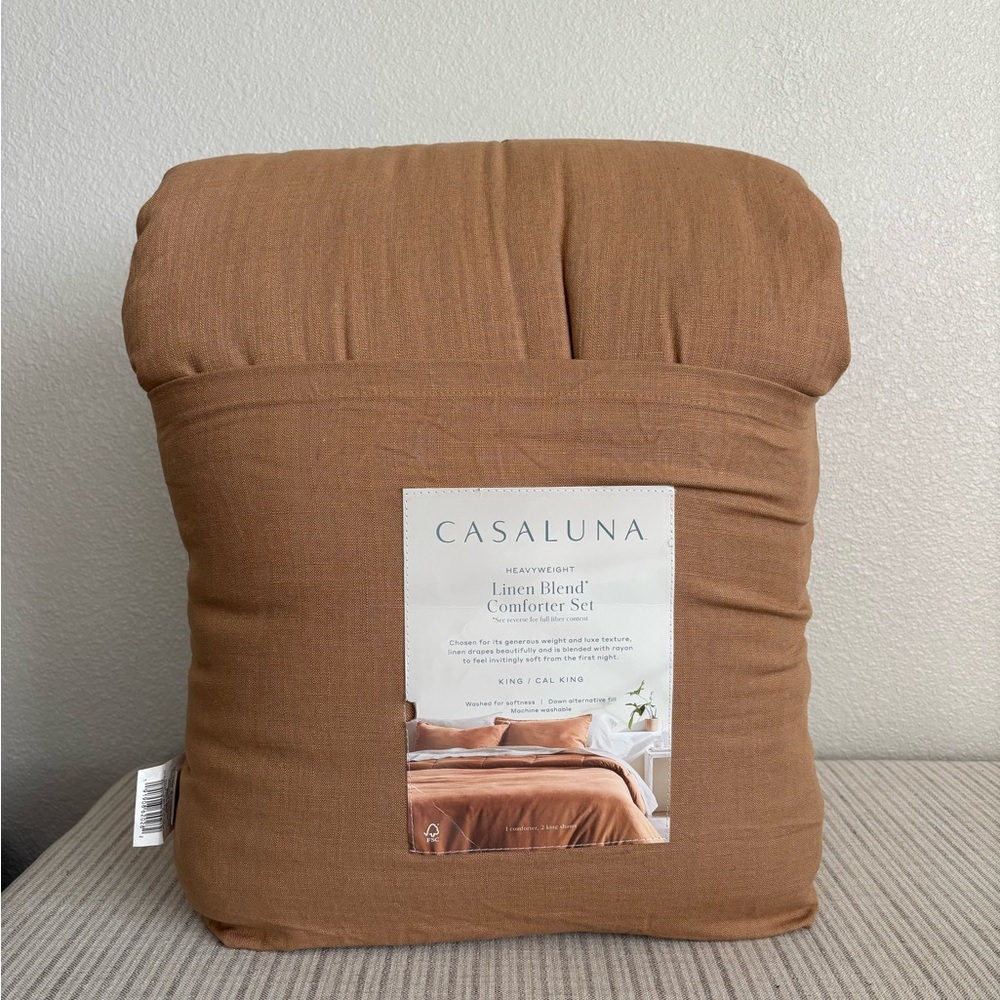 NWT King/California King Heavyweight Linen Blend Comforter & Sham Set Warm Brown